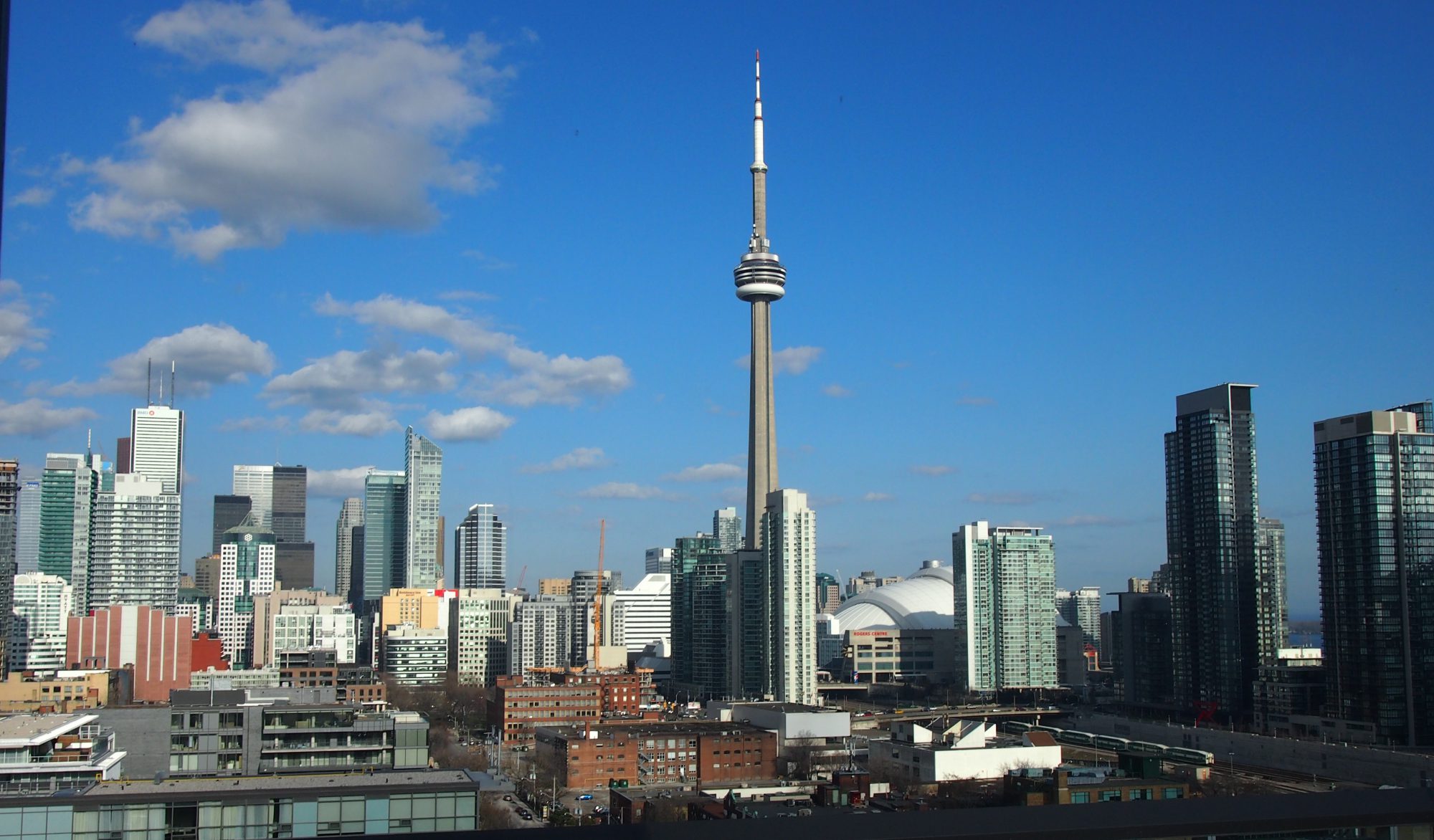 Aerial View of the CN Tower, Toronto, Canada бесплатно